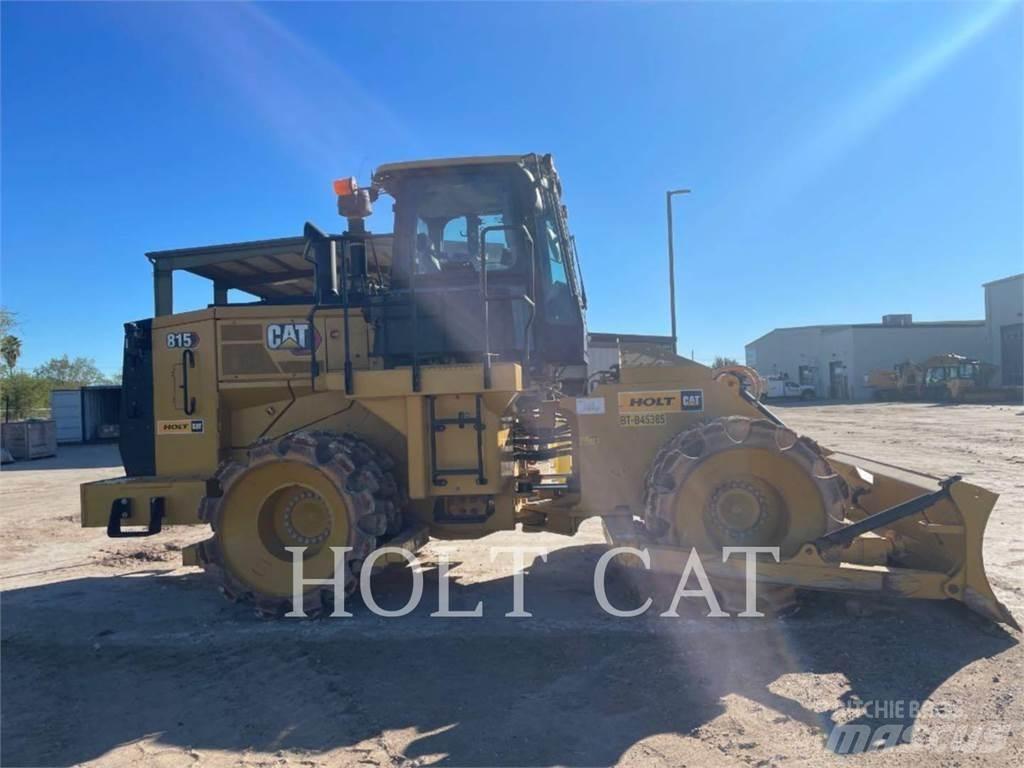 CAT 815 Hjullaster til komprimering