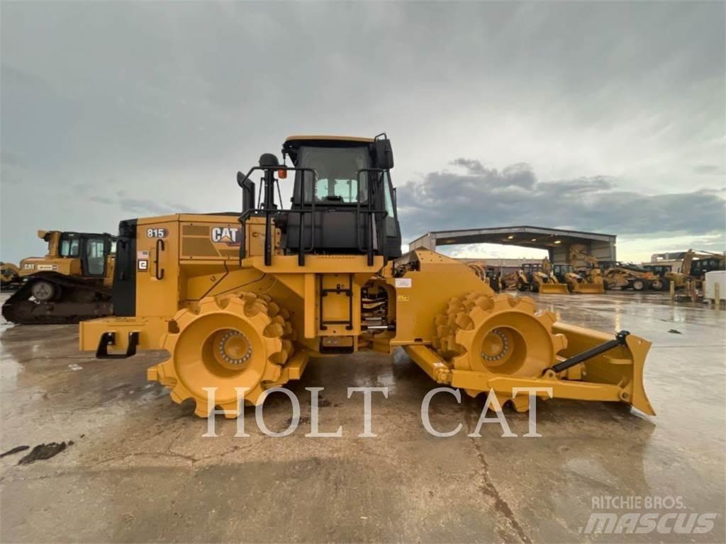 CAT 815 Hjullaster til komprimering