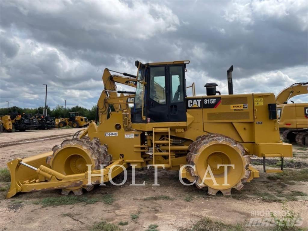 CAT 815F Hjullaster til komprimering