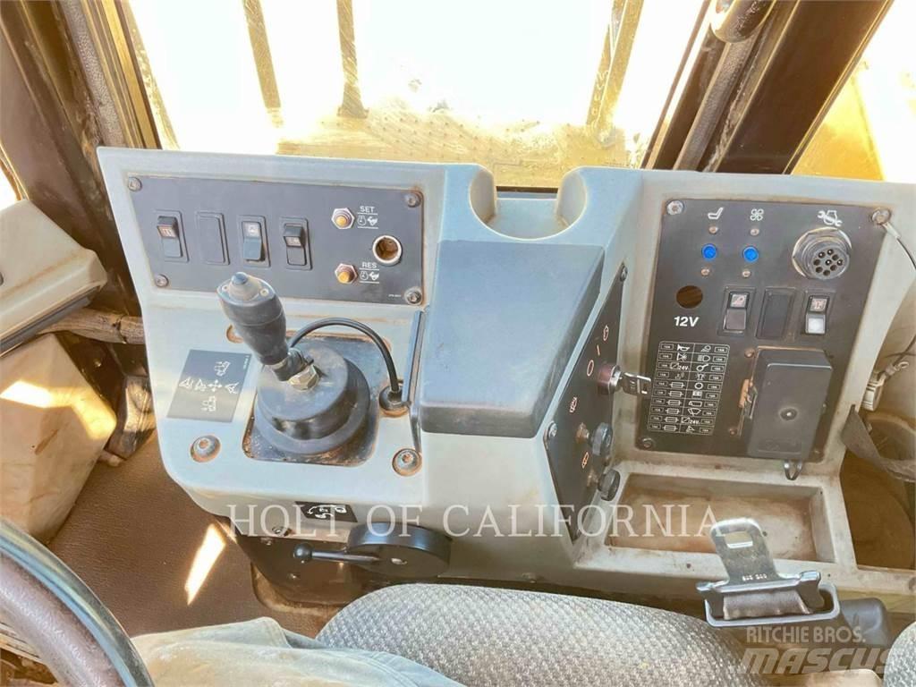 CAT 815F2 Hjullaster til komprimering