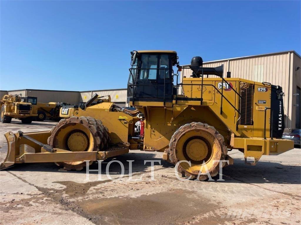 CAT 825 Hjullaster til komprimering