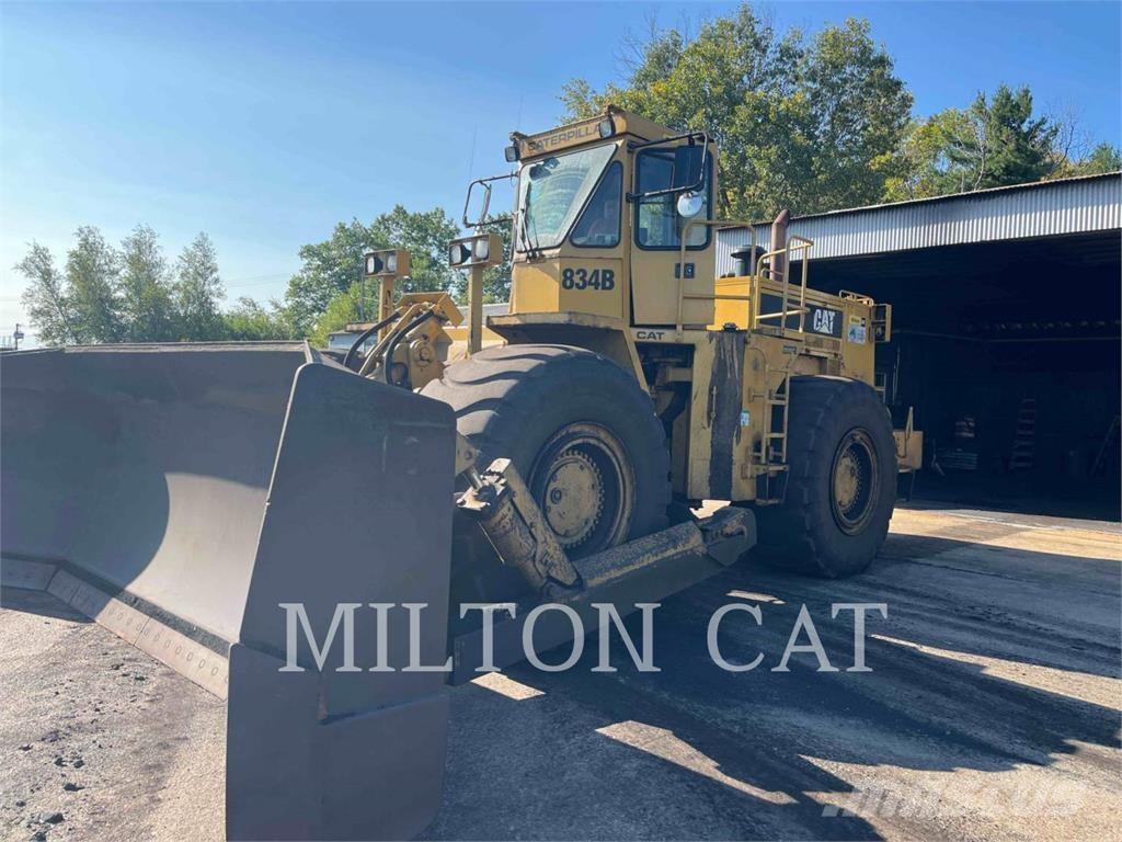 CAT 834B Dozere Hjulgående