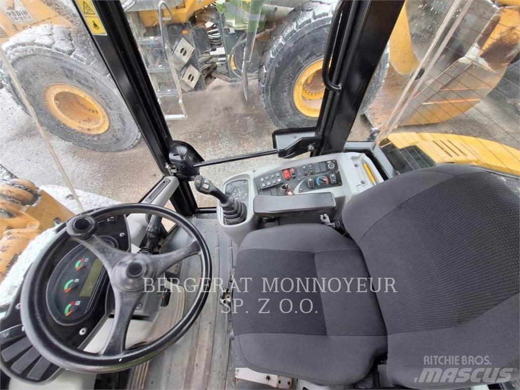 CAT 906M Hjullastere