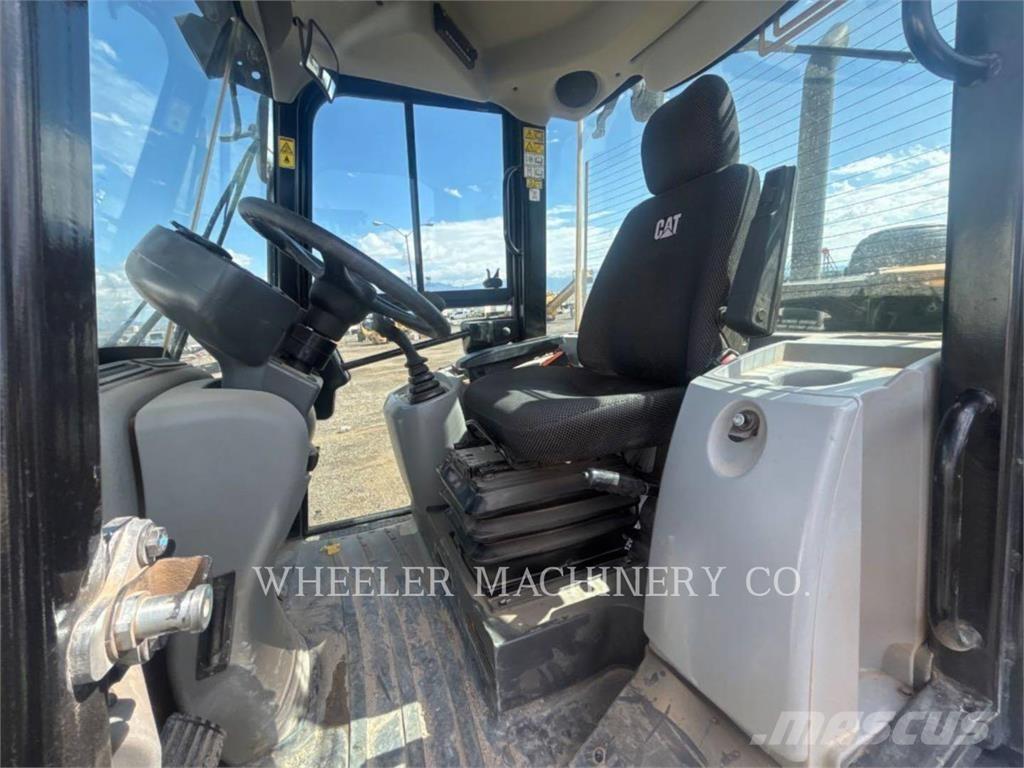 CAT 906M Hjullastere