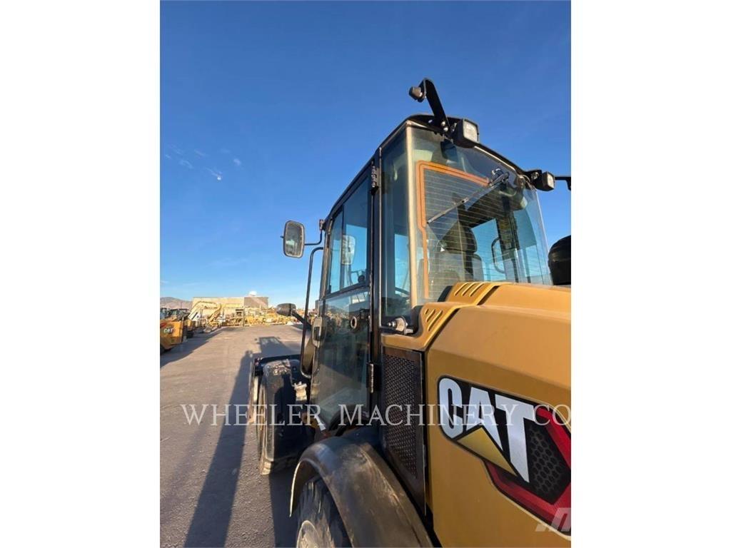 CAT 906M Hjullastere