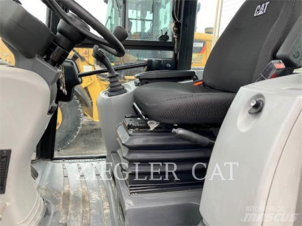 CAT 907M Hjullastere