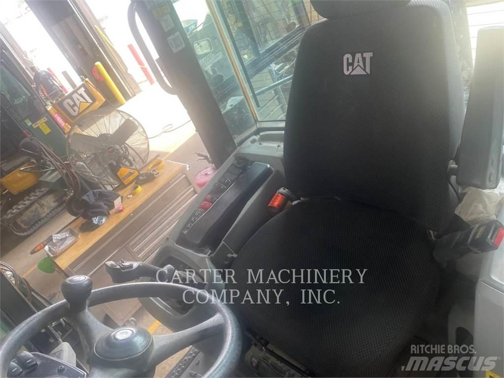 CAT 908M Hjullastere