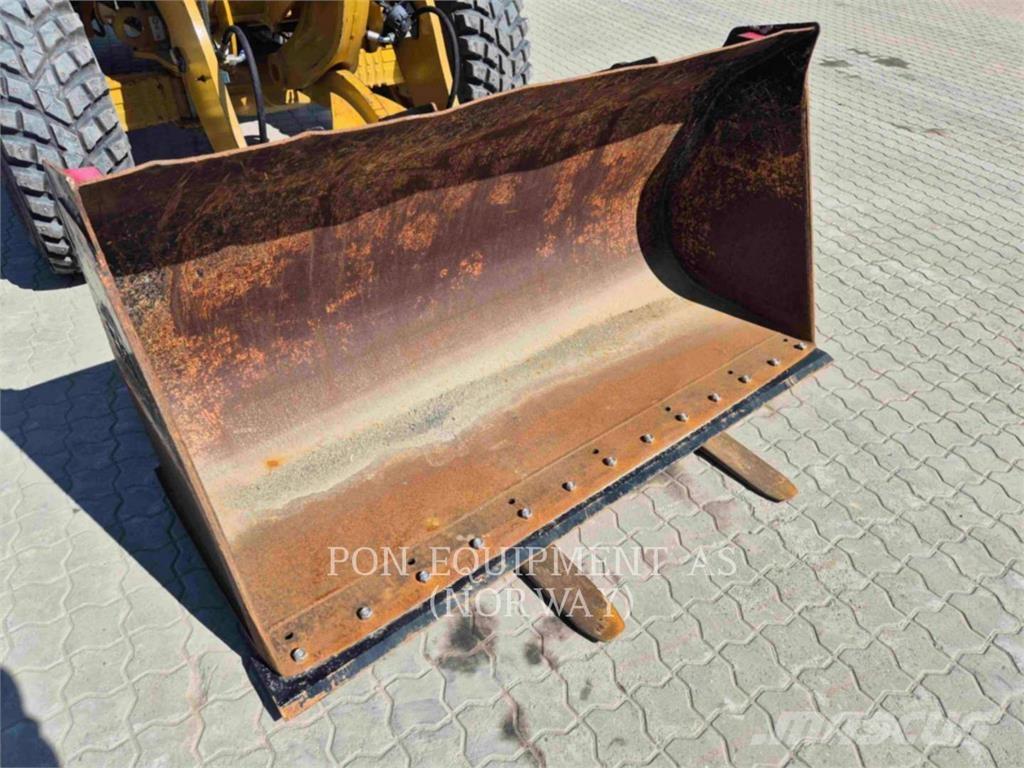 CAT 908M Hjullastere