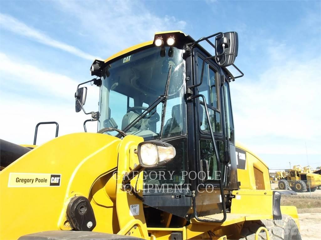 CAT 930M Hjullastere