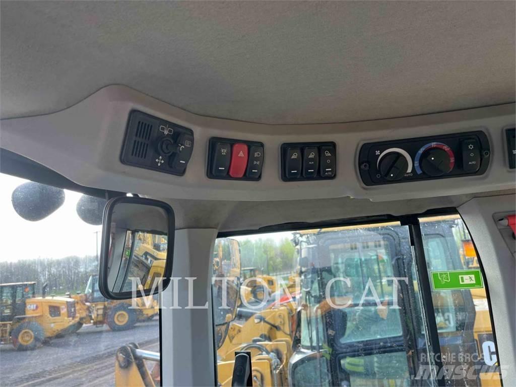 CAT 938M 2V Hjullastere
