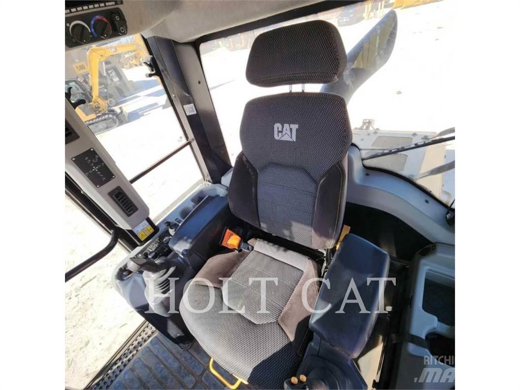 CAT 963 Beltelastere