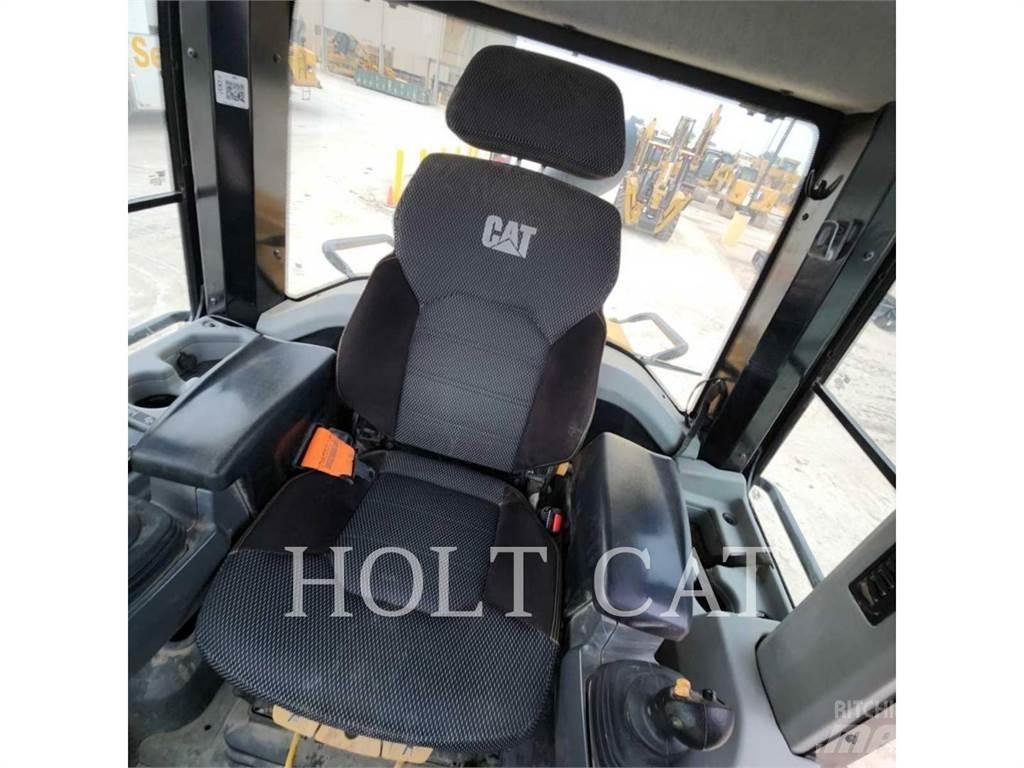 CAT 963 Beltelastere
