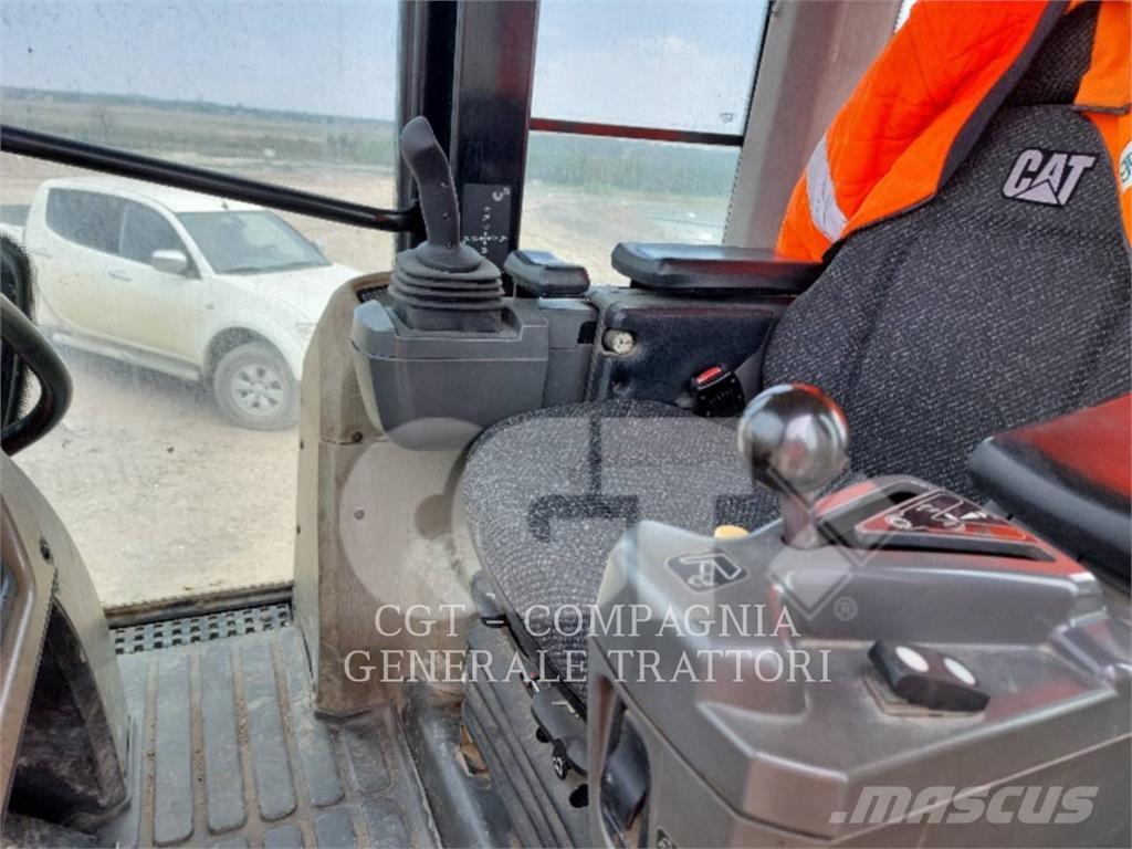 CAT 963D Beltelastere