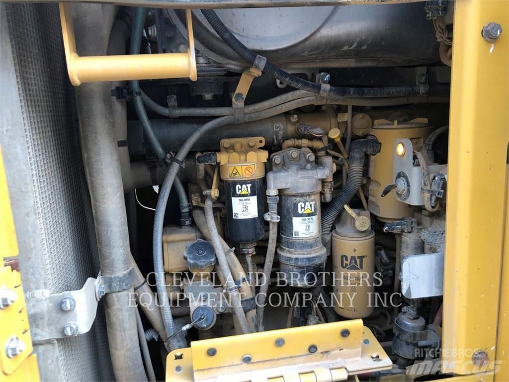 CAT 963K Beltelastere