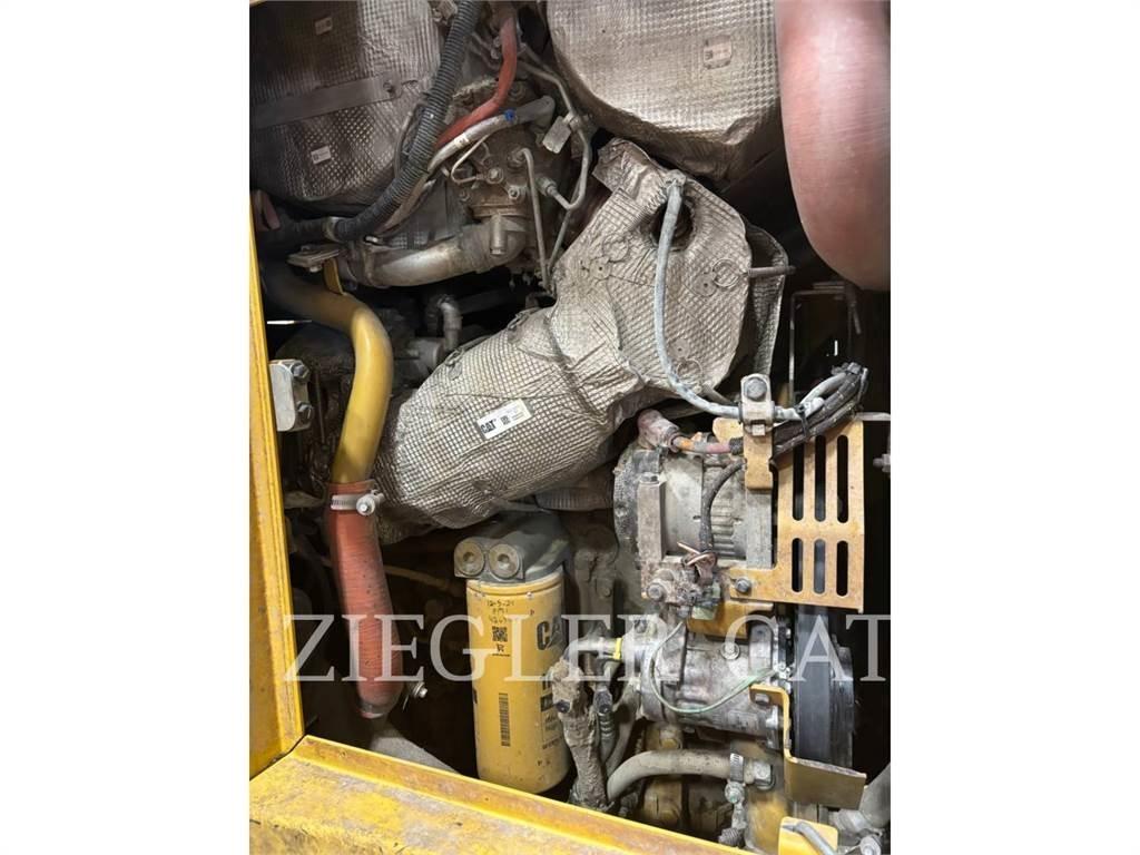 CAT 973K Beltelastere