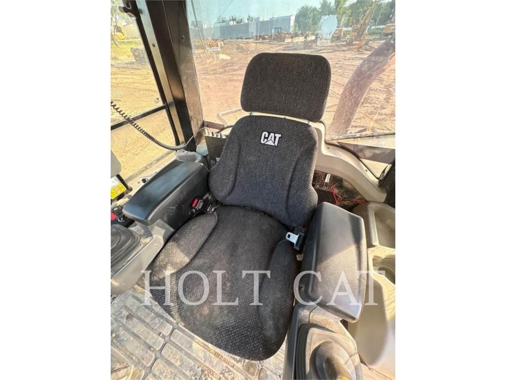 CAT 973K Beltelastere