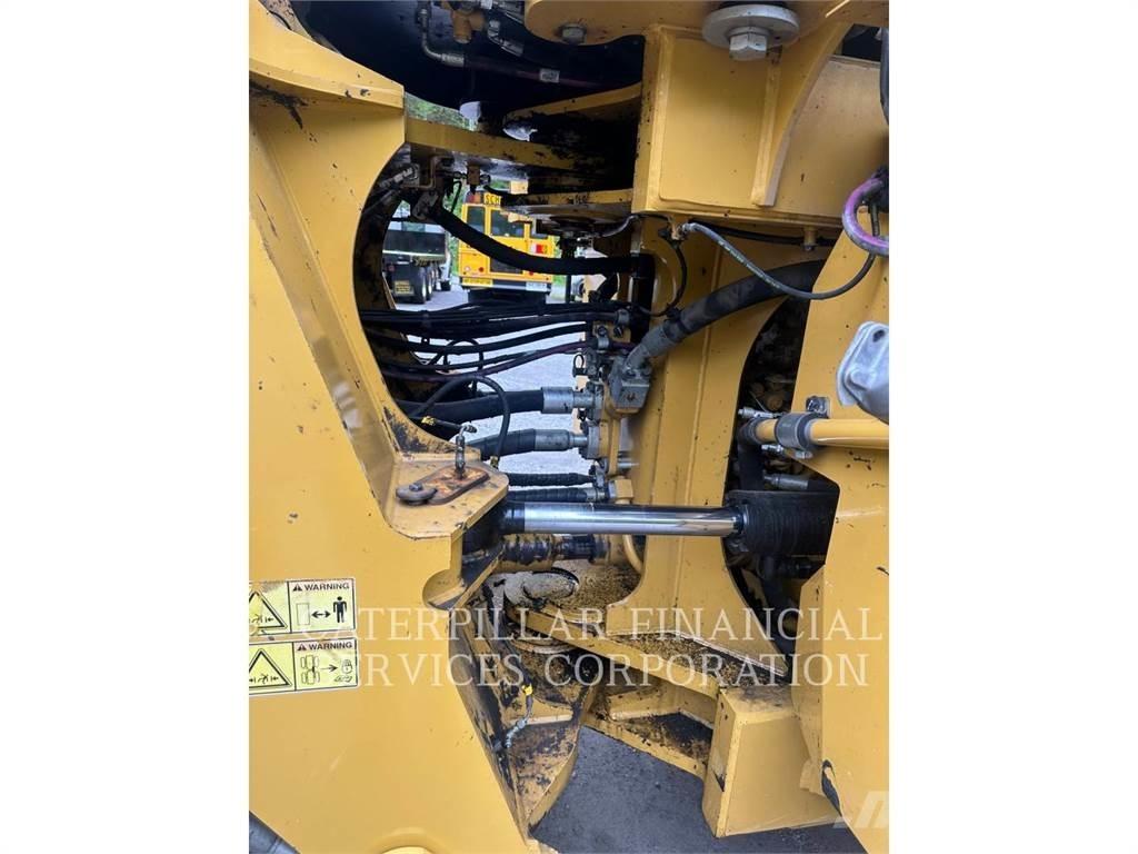 CAT 982M Hjullastere