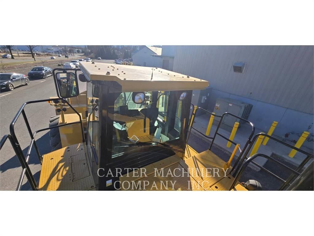 CAT 988H RBLD Hjullastere