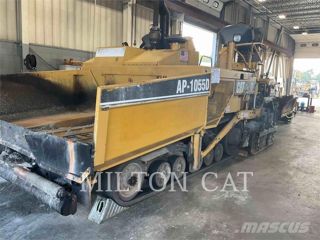 CAT AP-1055D Asfaltutleggere