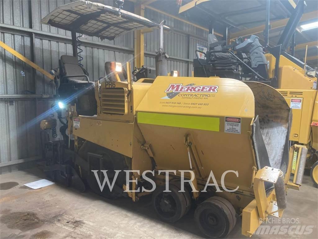 CAT AP-300 Asfaltutleggere