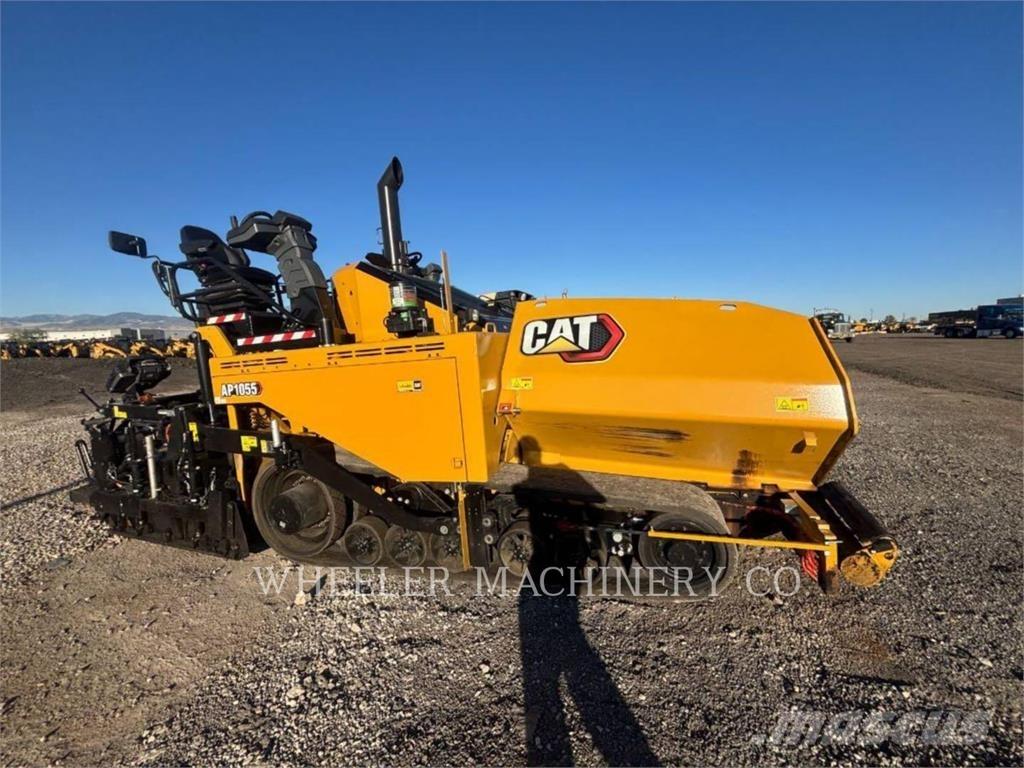 CAT AP1055 Asfaltutleggere