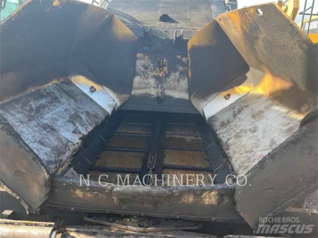 CAT AP1055F Asfaltutleggere