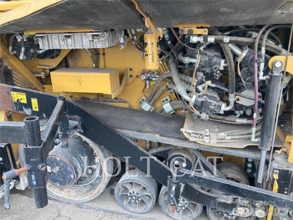 CAT AP1055F Asfaltutleggere