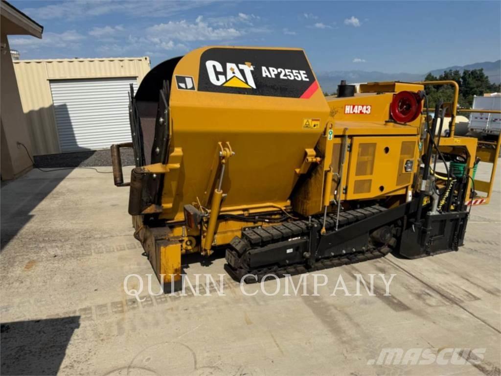 CAT AP255E Asfalt/tjære sprøyter