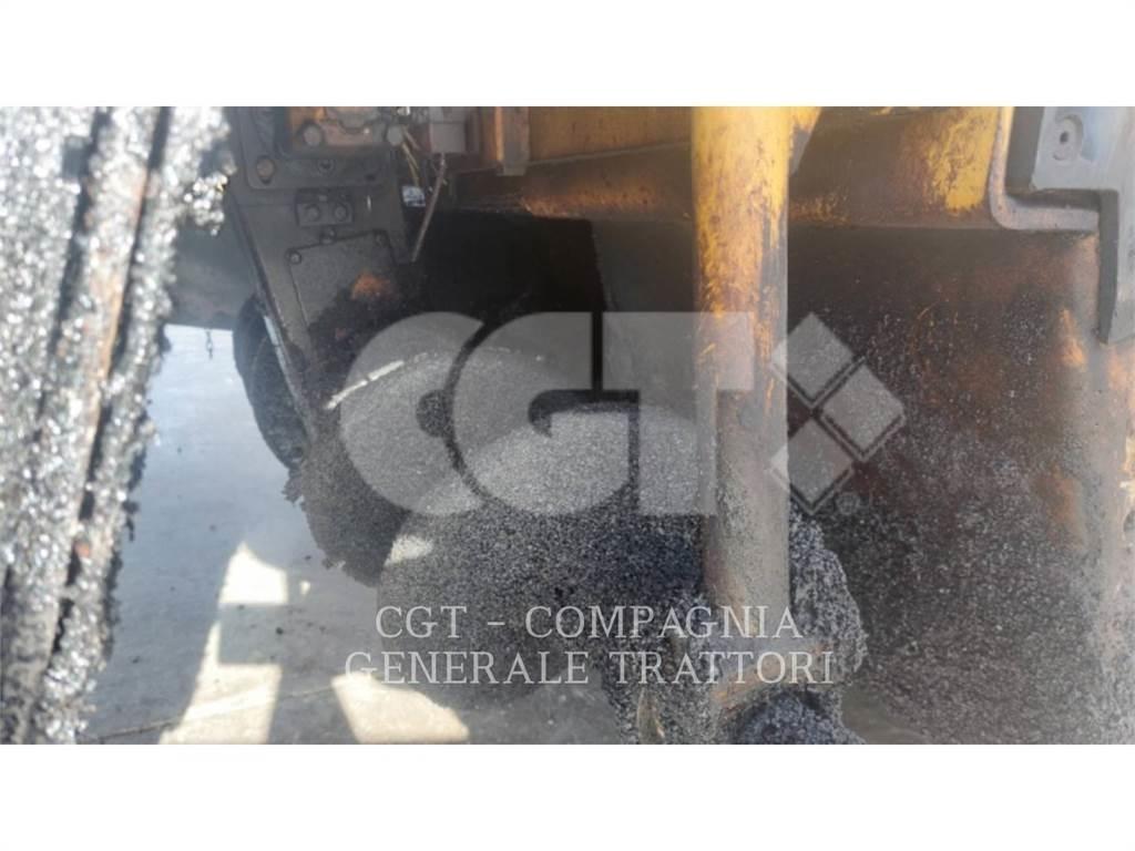 CAT AP300D Asfaltutleggere