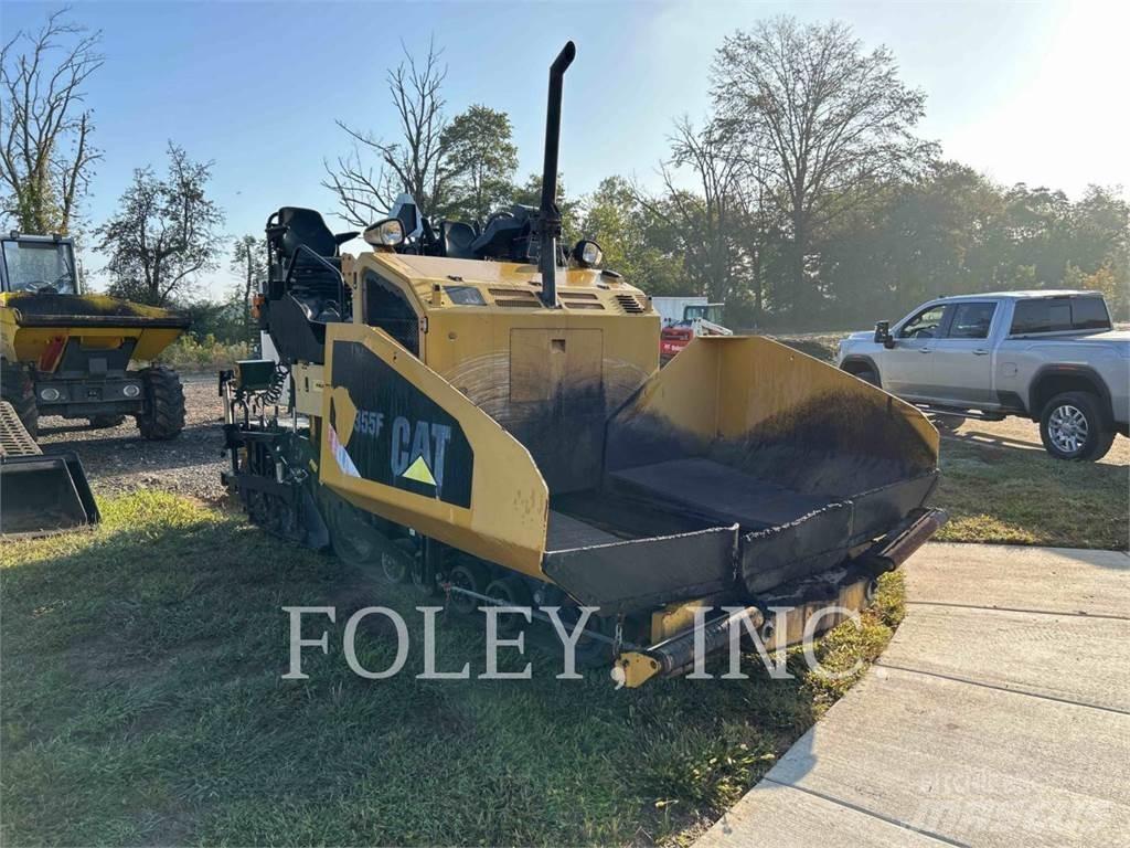 CAT AP355F Asfaltutleggere