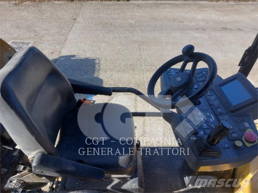 CAT AP500F Asfaltutleggere