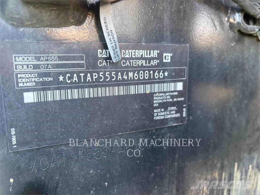 CAT AP555 Asfaltutleggere