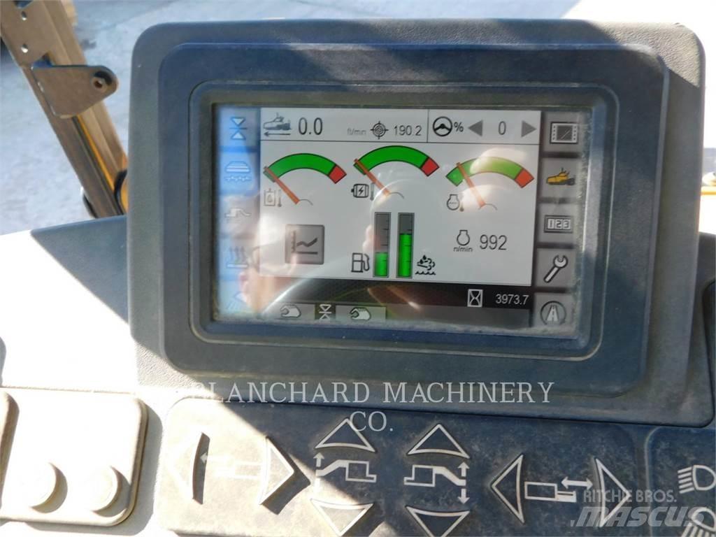 CAT AP555F Asfaltutleggere