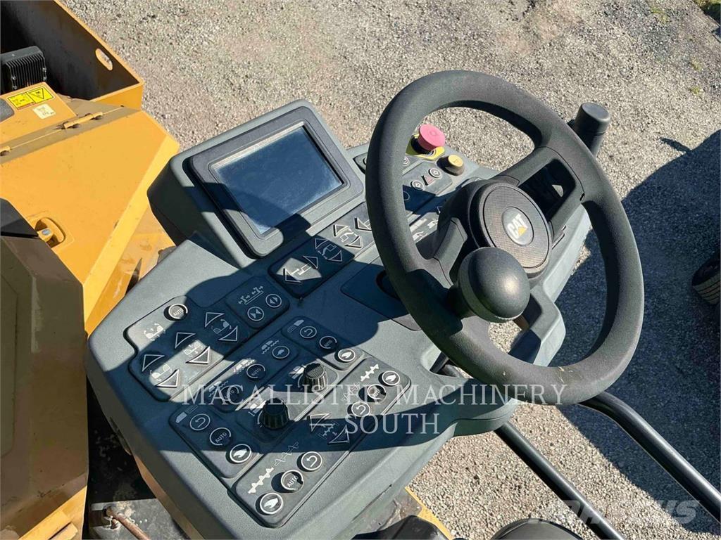 CAT AP555F Asfaltutleggere