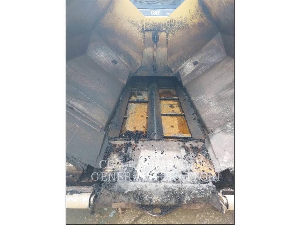 CAT AP600F Asfaltutleggere