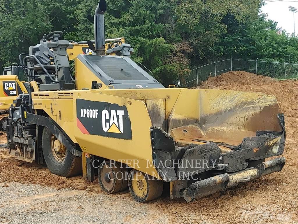 CAT AP600F Asfaltutleggere