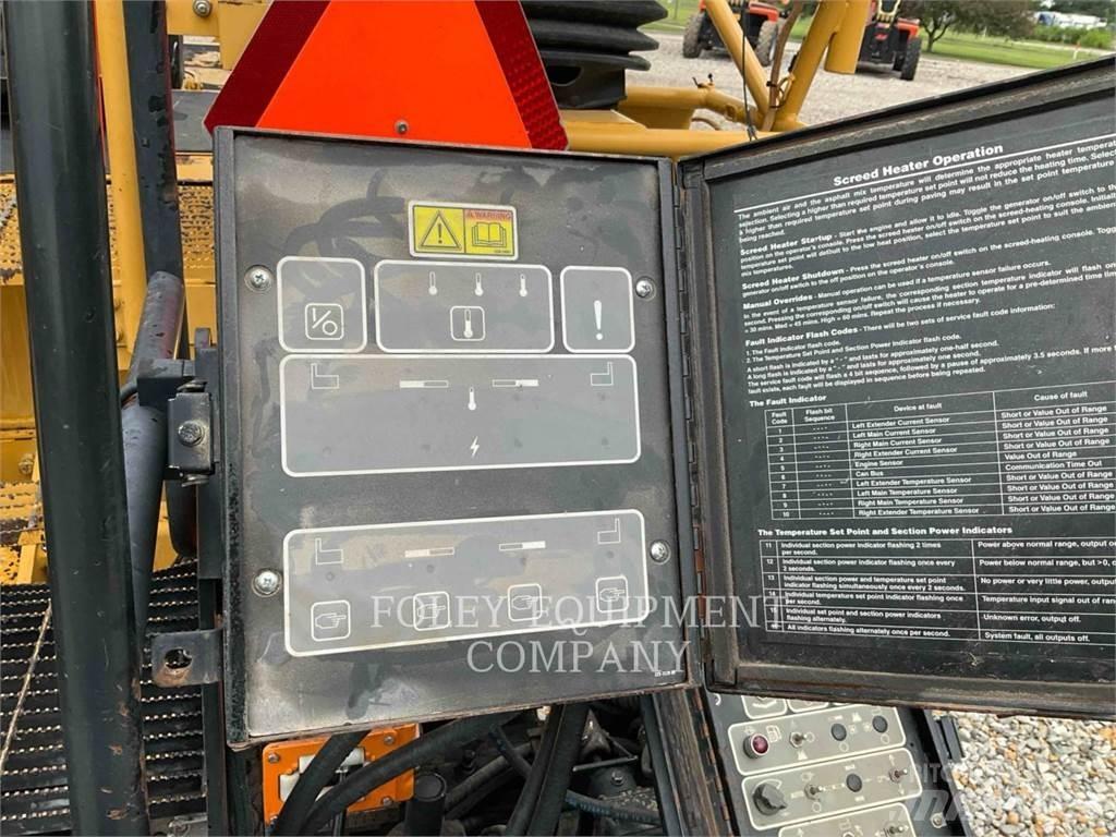 CAT AP655C Asfaltutleggere