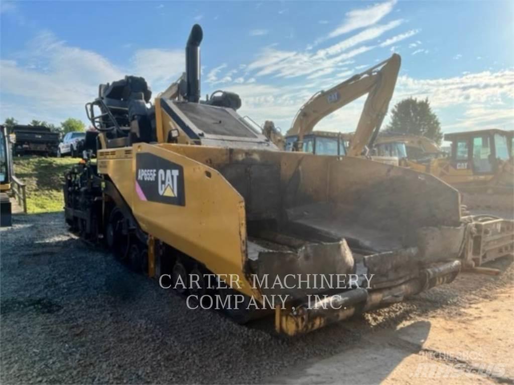 CAT AP655F Asfaltutleggere