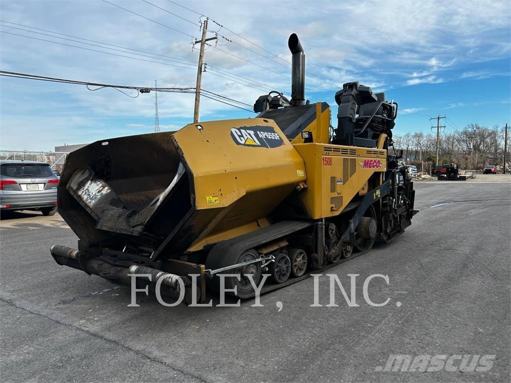 CAT AP655F Asfaltutleggere