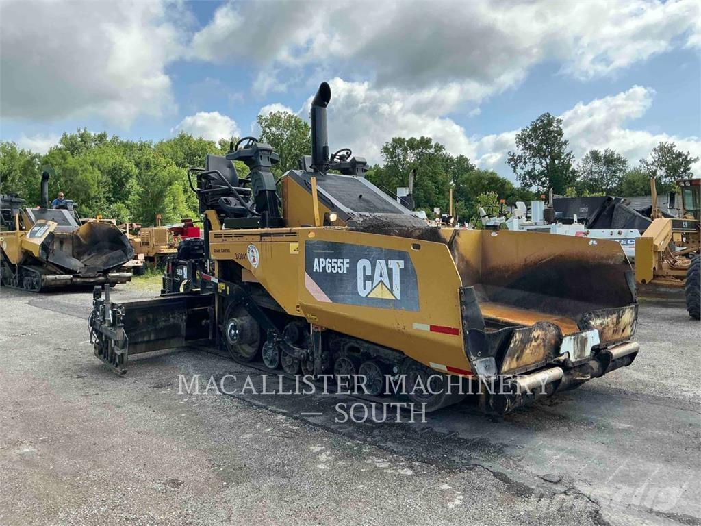 CAT AP655F Asfaltutleggere