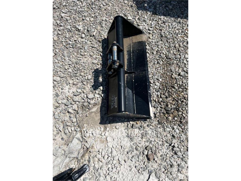 CAT BK300P28 Beltegraver
