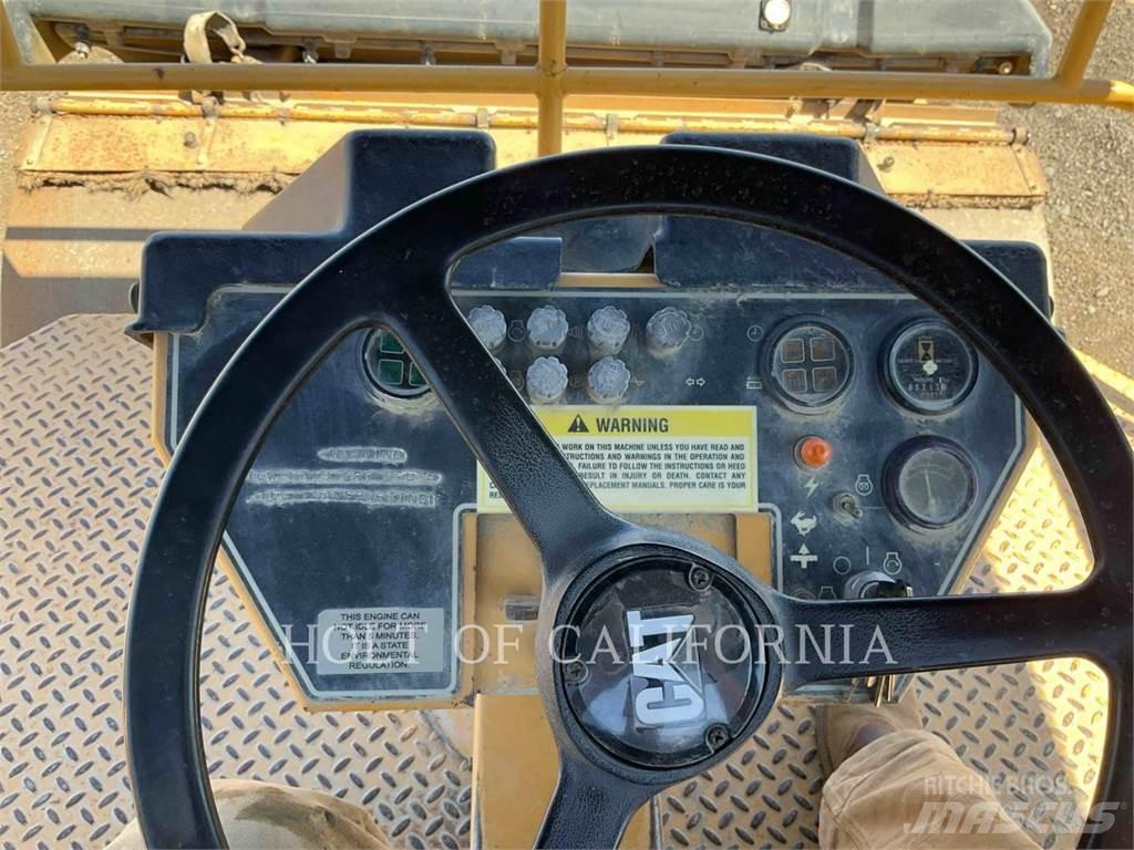 CAT CB-634C Tandem Valser