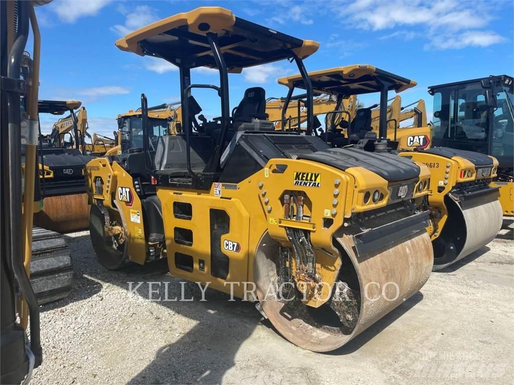 CAT CB 7 Tandem Valser