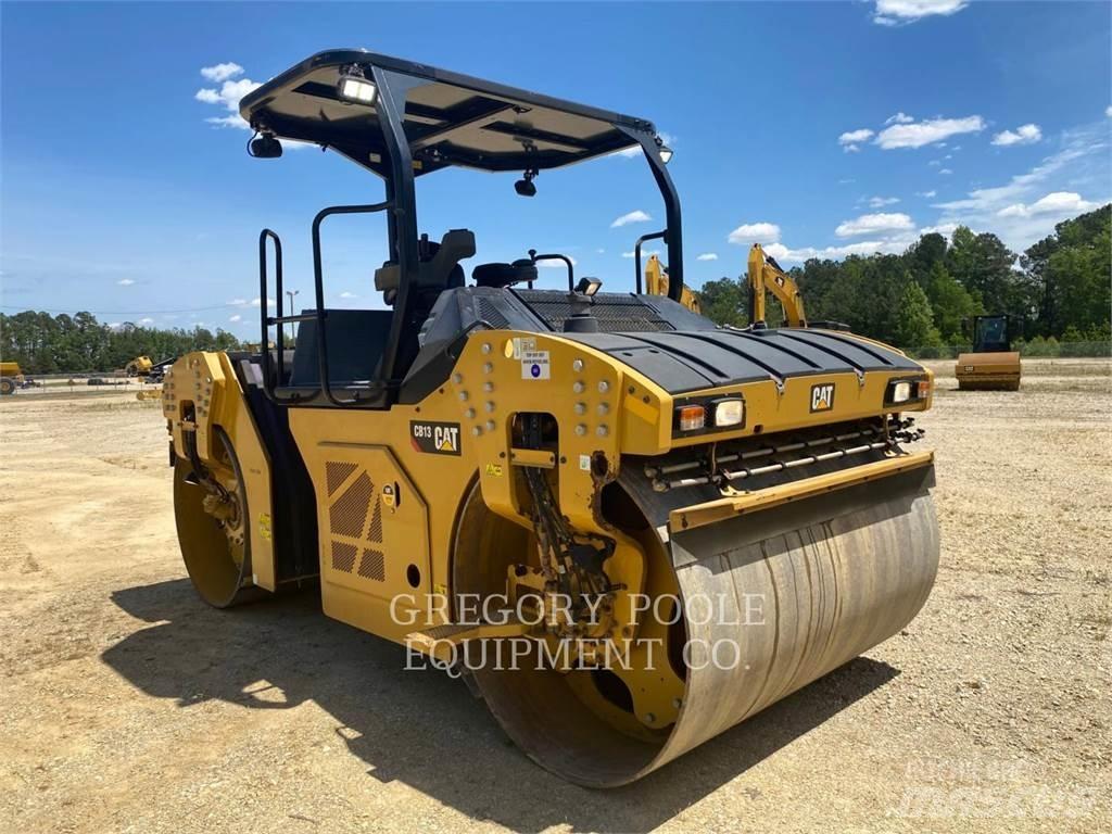 CAT CB13 Tandem Valser