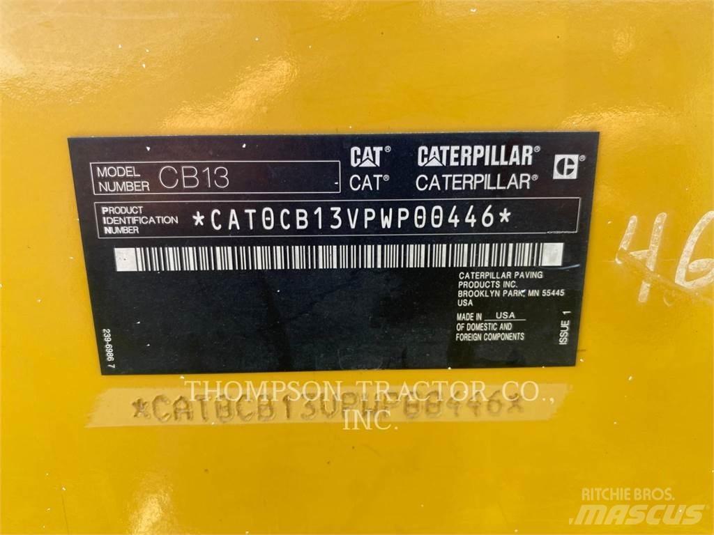 CAT CB13 Tandem Valser