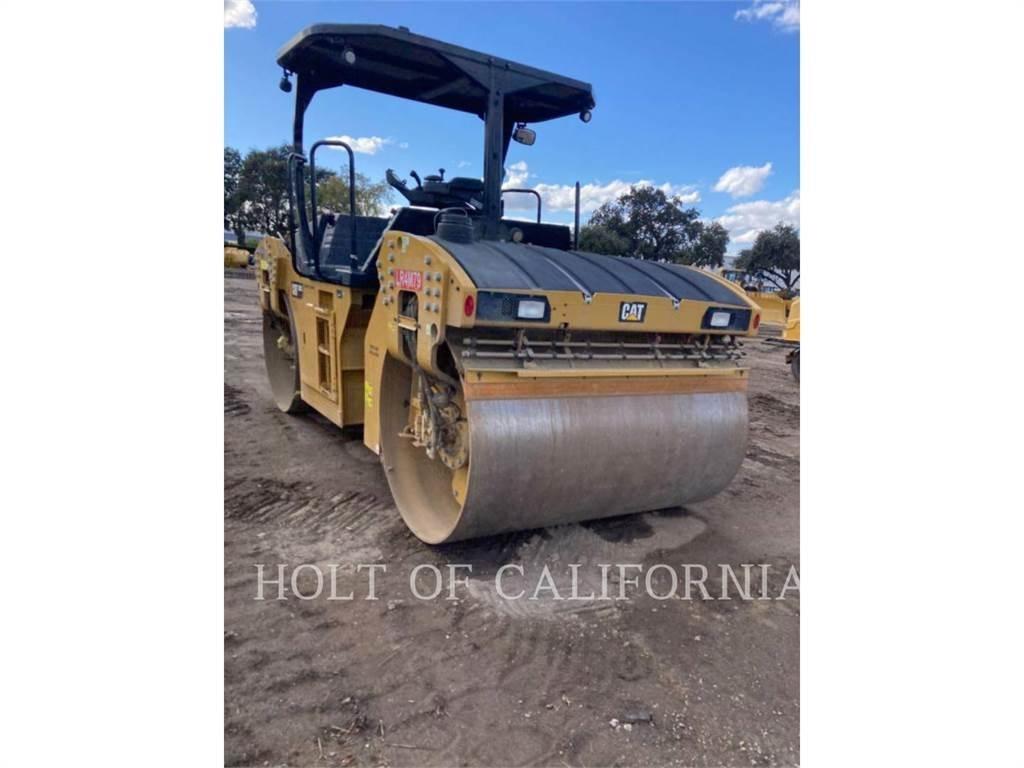 CAT CB13 Tandem Valser