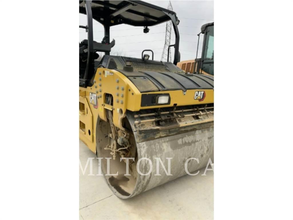 CAT CB13 Tandem Valser