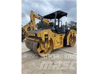 CAT CB13 Tandem Valser