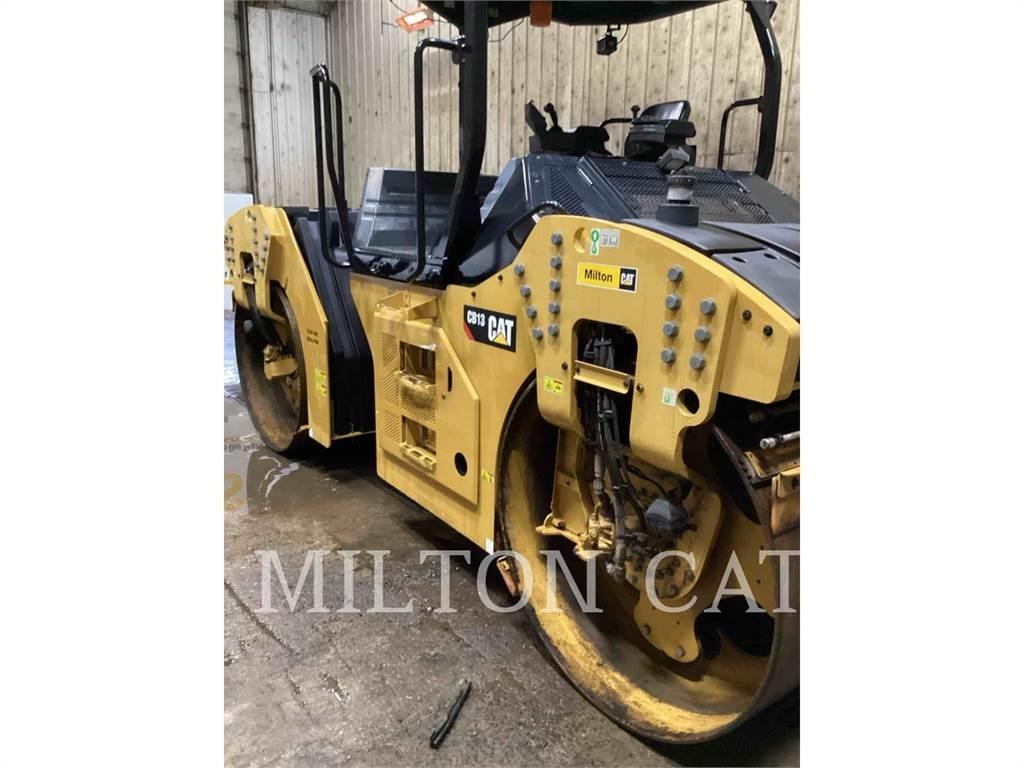 CAT CB13 Tandem Valser