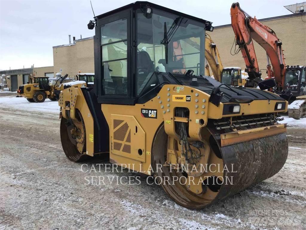 CAT CB13 Tandem Valser